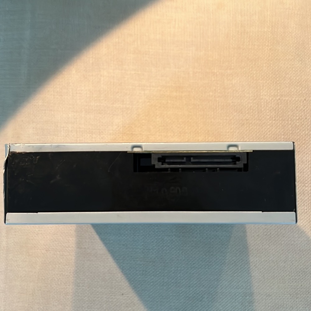 ASUS Optical Disk/CD Drive SATA - Picture 5 of 7